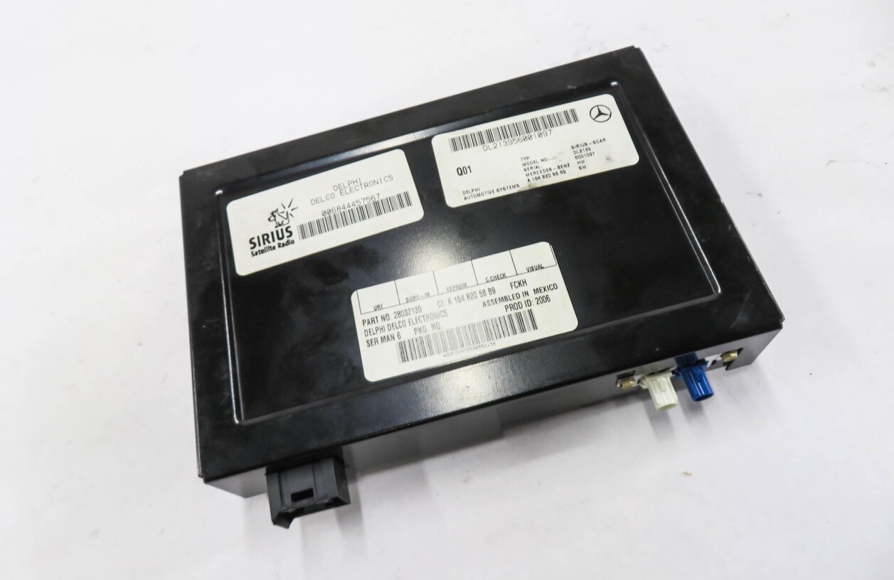06-07 MERCEDEES ML320 ML350 R320 R350 (W164 W251) SIRUIS SATELLITE RADIO MODULE