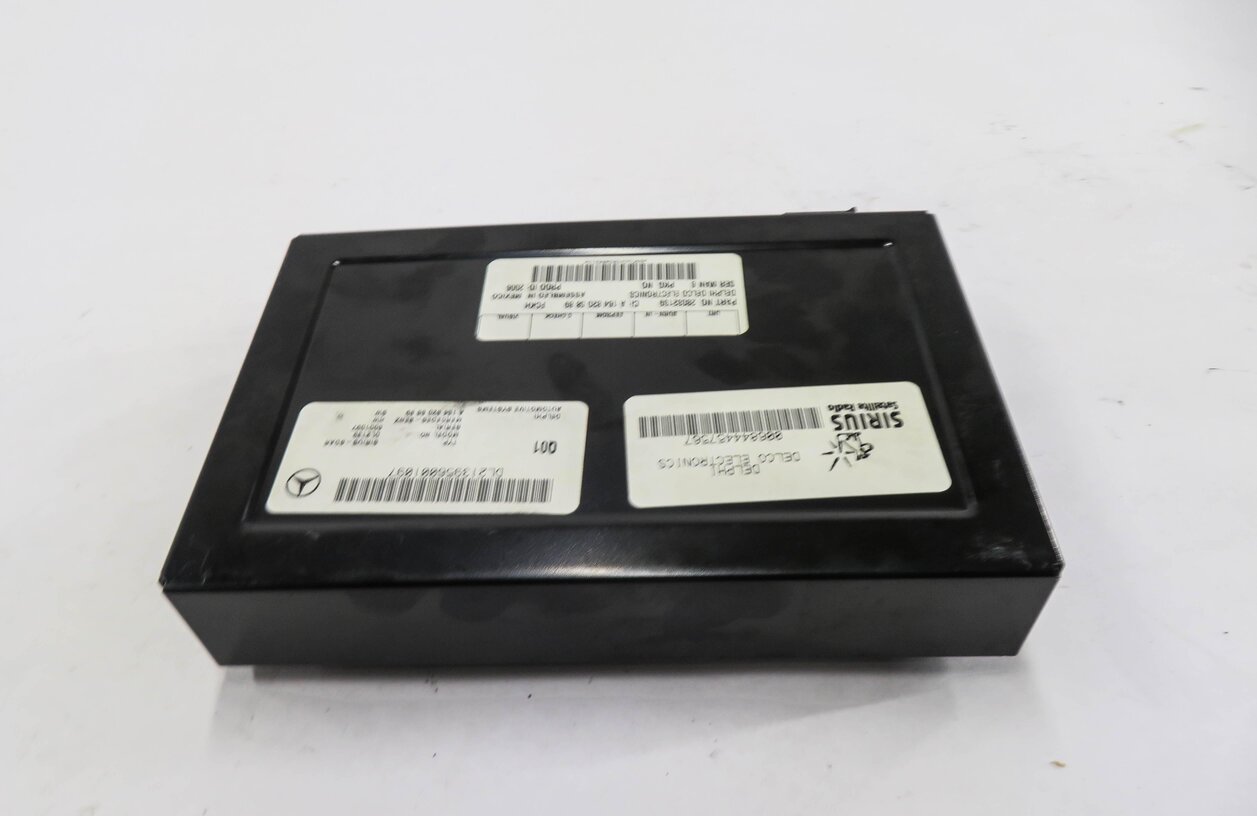 Thumbnail 6: 06-07 MERCEDEES ML320 ML350 R320 R350 (W164 W251) SIRUIS SATELLITE RADIO MODULE