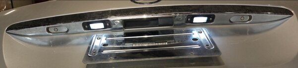 Thumbnail 2: 2006 MERCEDES BENZ ML350 (W164) REAR TRUNK HANDLE w/ LICENSE PLATE LIGHTS