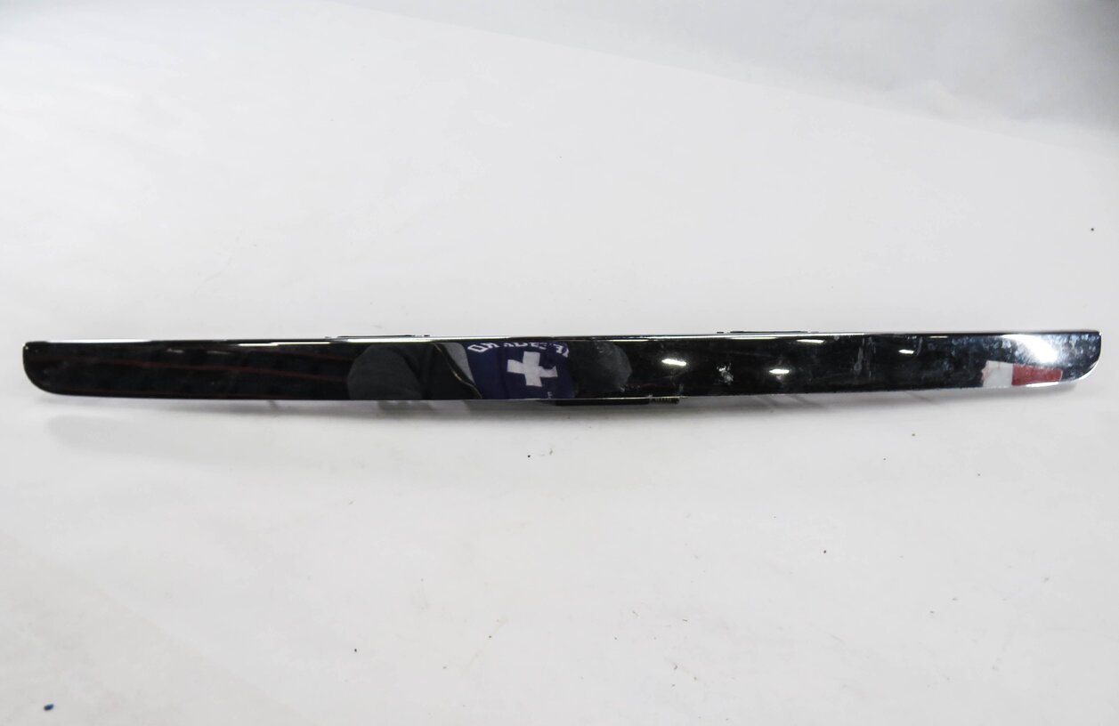 Thumbnail 6: 2006 MERCEDES BENZ ML350 (W164) REAR TRUNK HANDLE w/ LICENSE PLATE LIGHTS