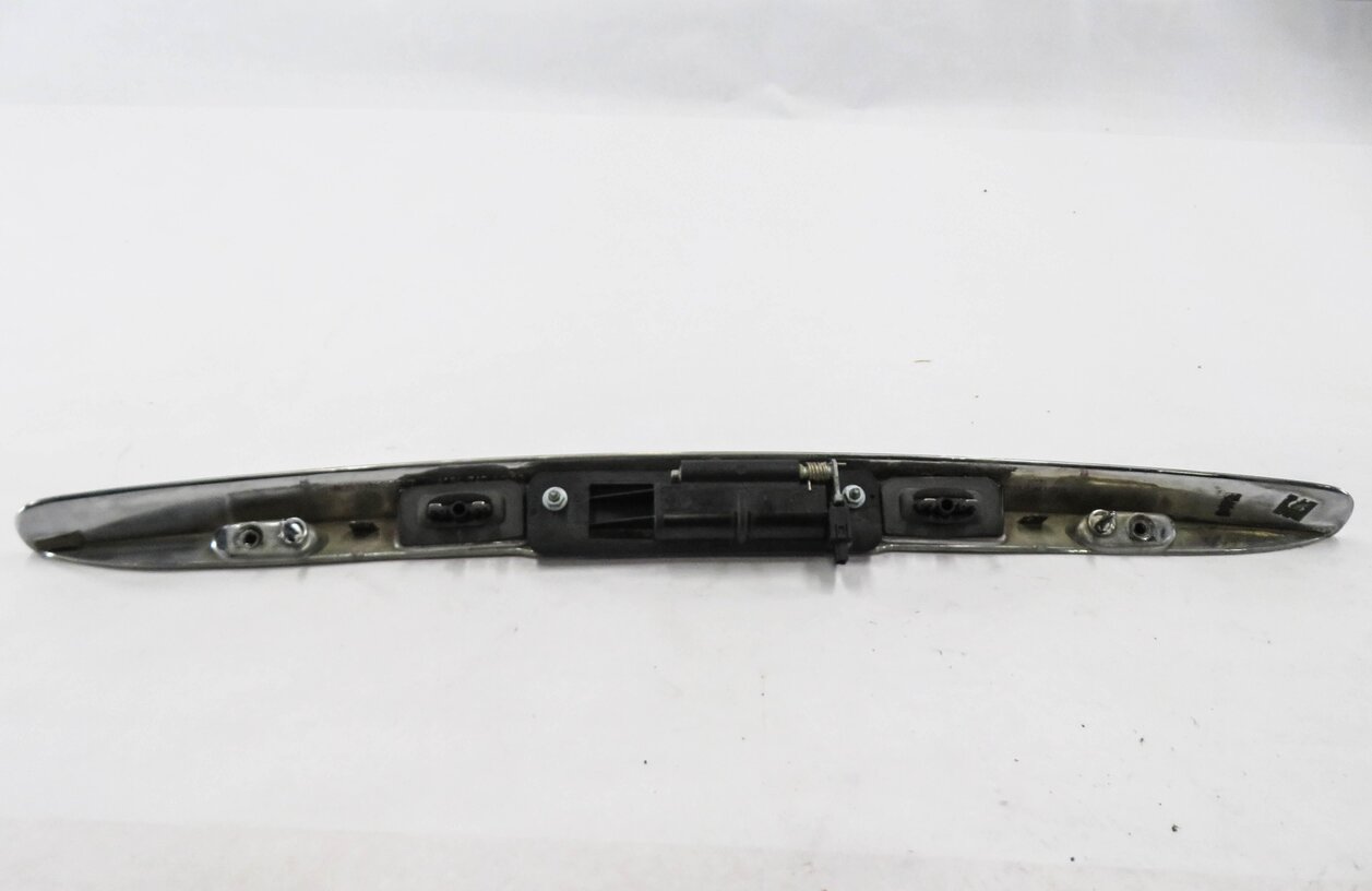 Thumbnail 7: 2006 MERCEDES BENZ ML350 (W164) REAR TRUNK HANDLE w/ LICENSE PLATE LIGHTS