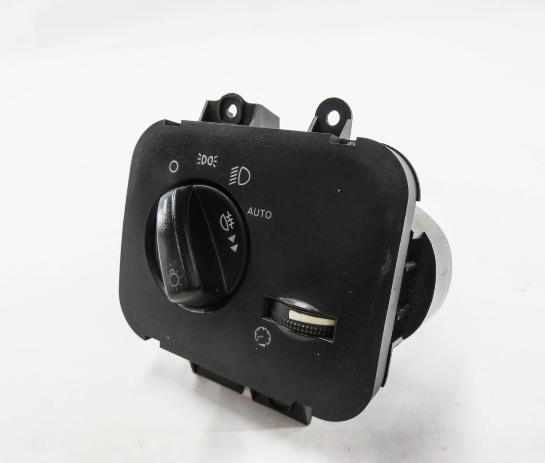 Thumbnail 2: 2005-2009 LAND ROVER LR3 / RANGE ROVER SPORT (L320) HEADLIGHT SWITCH
