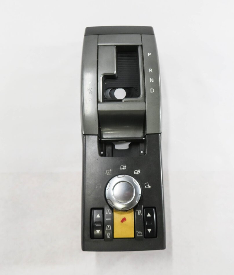Thumbnail 3: 2007 RANGE ROVER SPORT (L320) GEAR SHIFTER TRIM w/ TERRAIN CONTROL SWITCH BUTTON