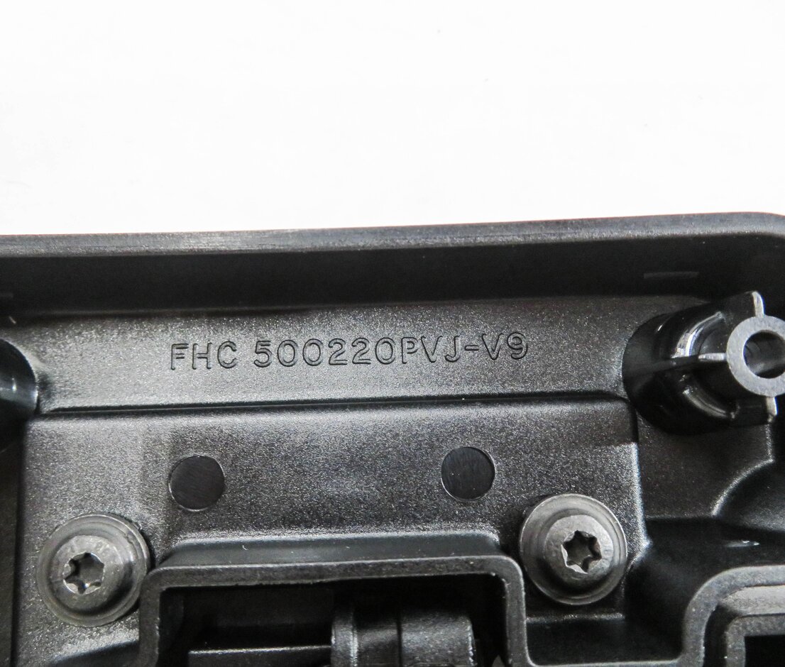 Thumbnail 5: 2007 RANGE ROVER SPORT (L320) FRONT CENTER CONSOLE CELL PHONE DOCK CRADLE