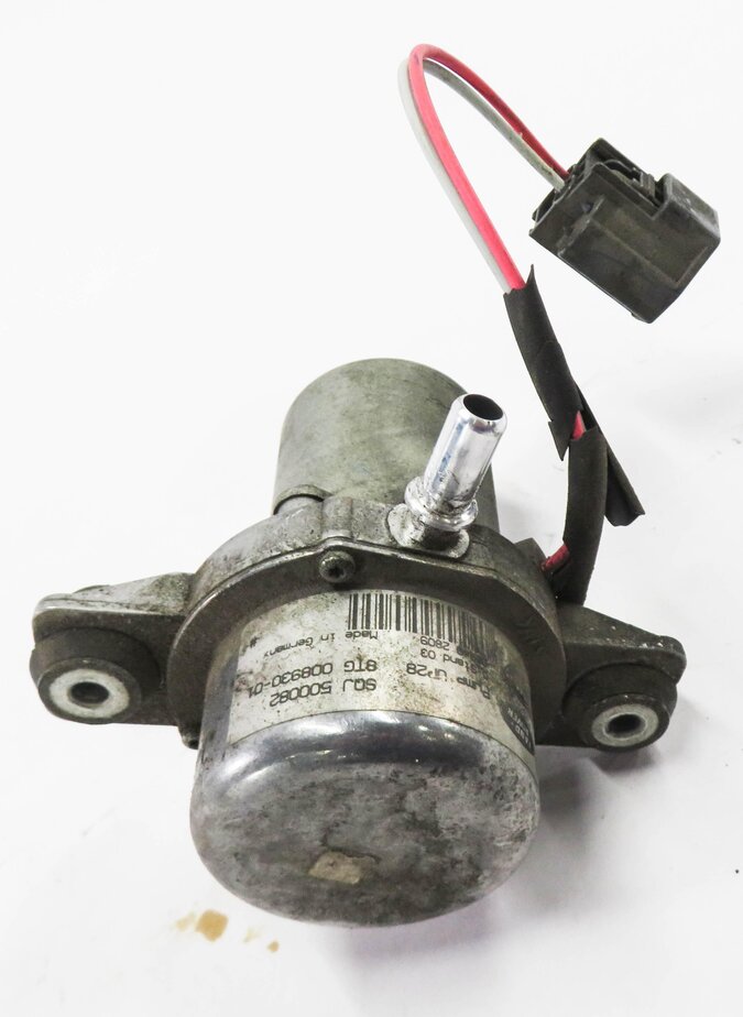 Thumbnail 2: 2005-2009 LAND ROVER LR3 - RANGE ROVER SPORT (L320 L322) BRAKE VACUUM PUMP