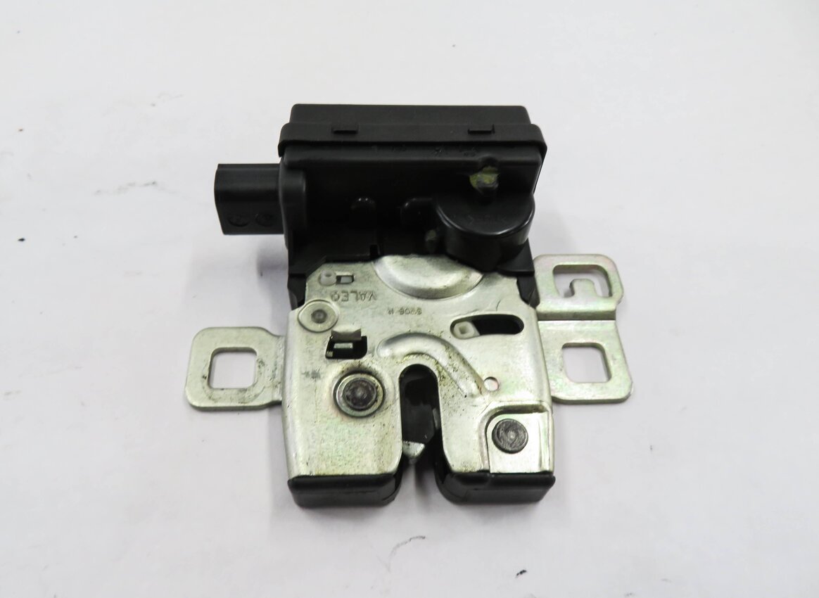 Thumbnail 2: 2007 RANGE ROVER SPORT (L320) REAR TRUNK UPPER GLASS LOCK LATCH ACTUATOR