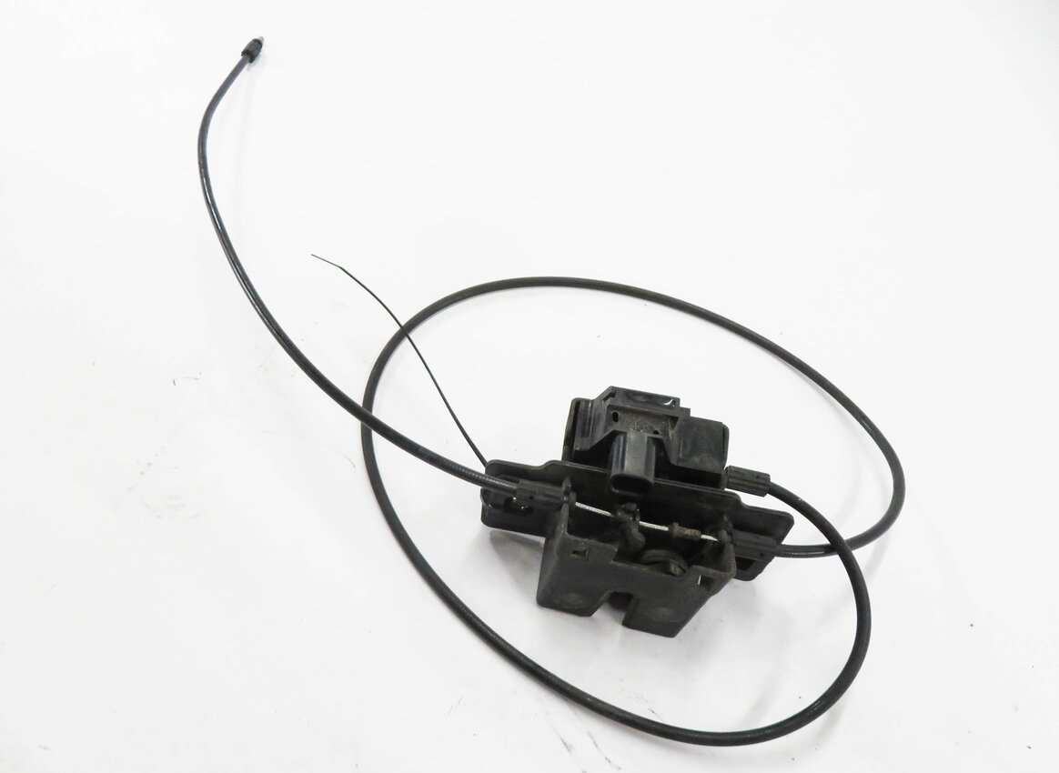 2007 RANGE ROVER SPORT (L320) FRONT LEFT & RIGHT LOWER HOOD LATCH SET w/ CABLE