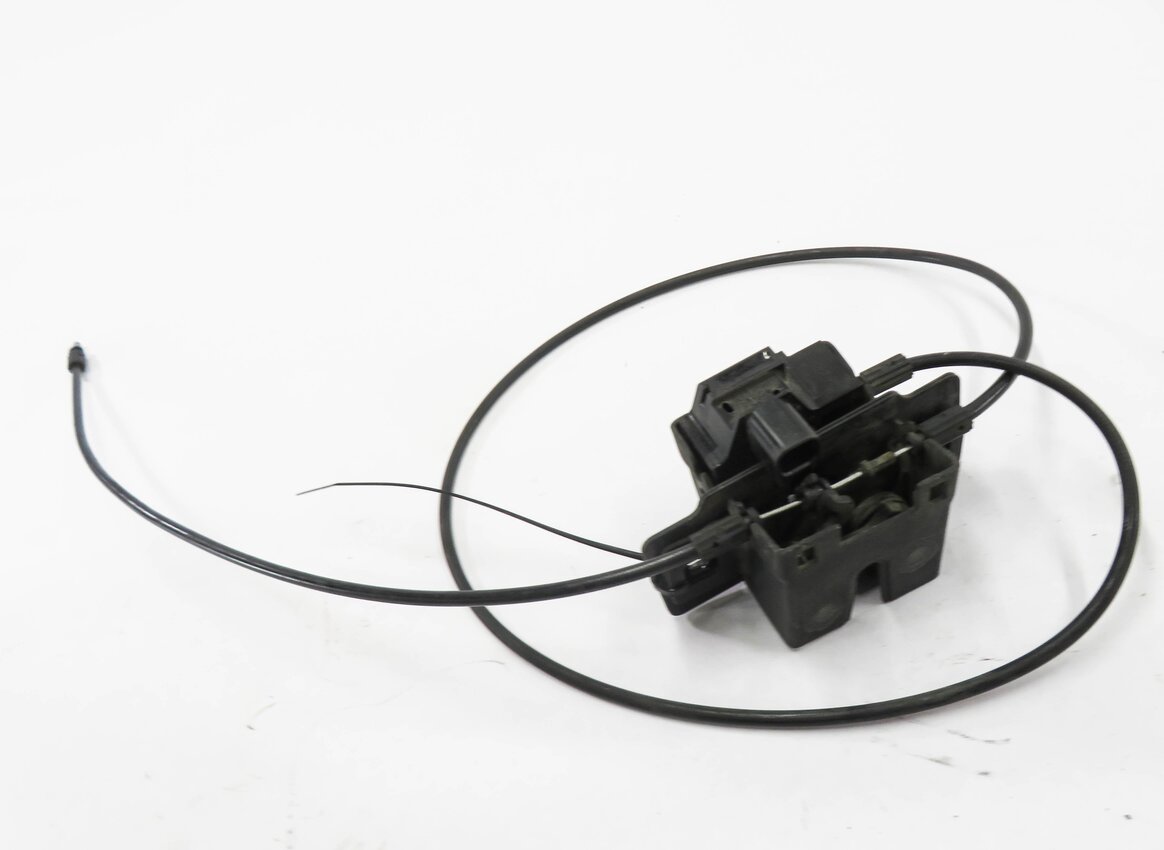 Thumbnail 2: 2007 RANGE ROVER SPORT (L320) FRONT LEFT & RIGHT LOWER HOOD LATCH SET w/ CABLE