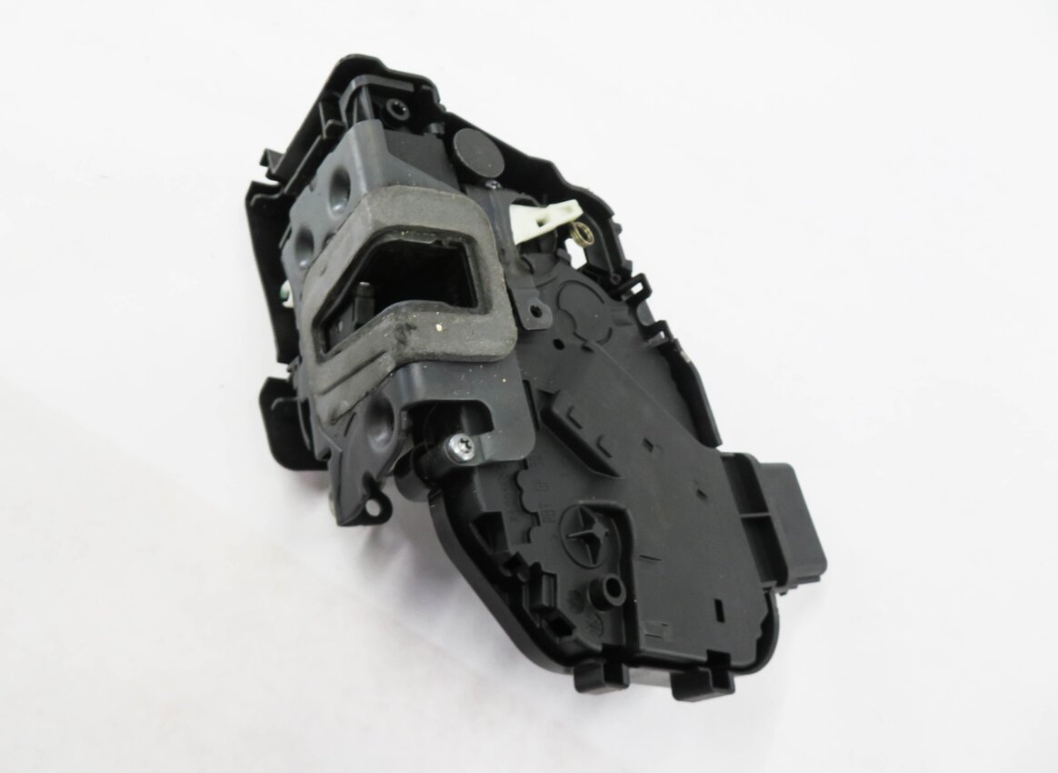 Thumbnail 6: 2007-2019 RANGE ROVER SPORT EVOQUE LR2 LR3 LR4 - LEFT FRONT DRIVER DOOR LATCH