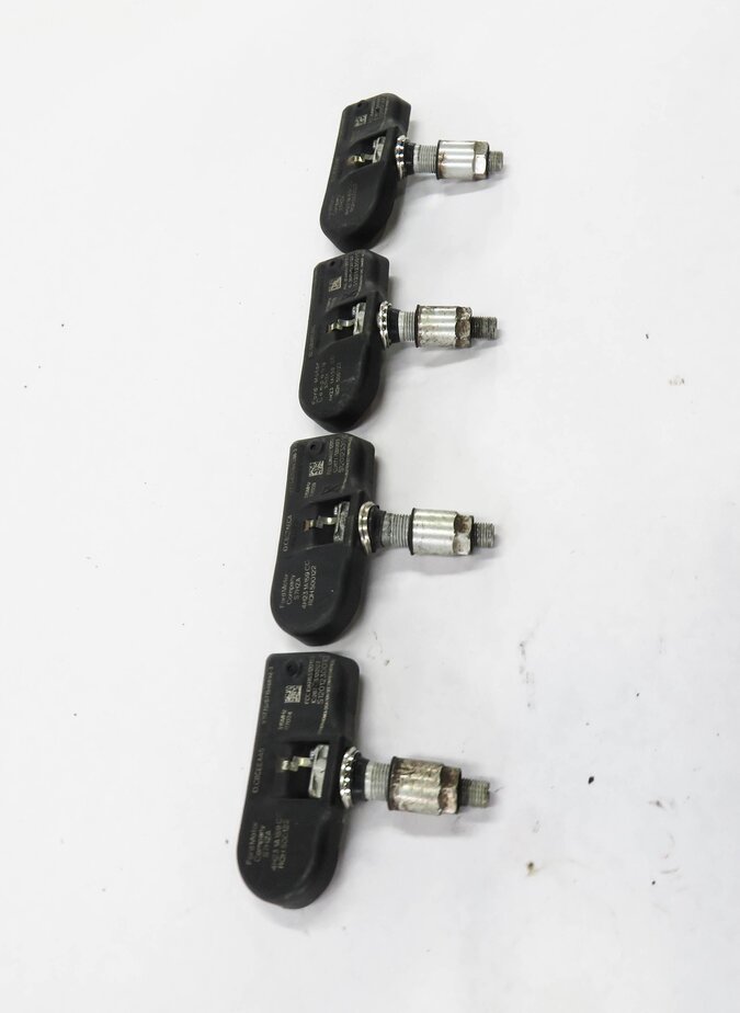 Thumbnail 3: 2007 RANGE ROVER SPORT (L320) TPMS TIRE AIR PRESSURE SENSOR SET-4 (315 MHz)