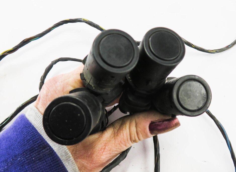 Thumbnail 6: 2007 RANGE ROVER SPORT (L320) REAR PDC PARK DISTANCE SENSOR SET w/ HARNESSS