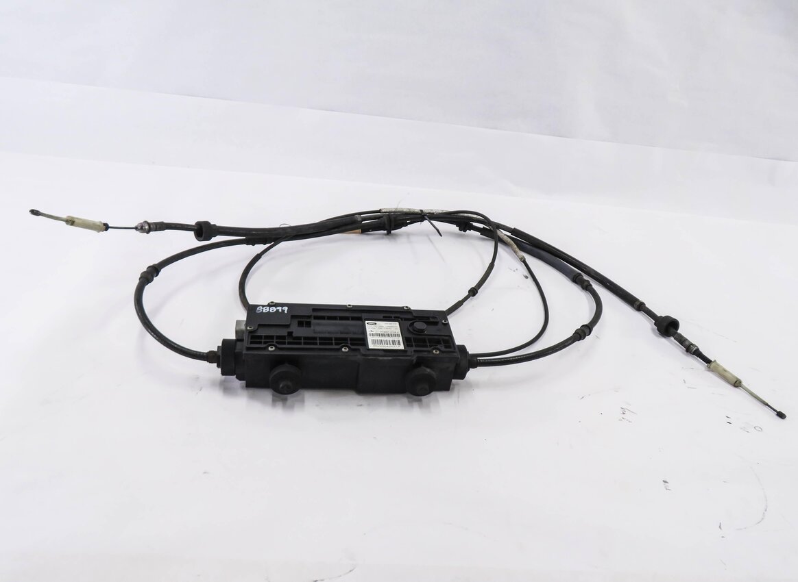 Thumbnail 2: 2007 RANGE ROVER SPORT (L320) EMERGENCY PARKING BRAKE ACTUATOR w/ CABLES