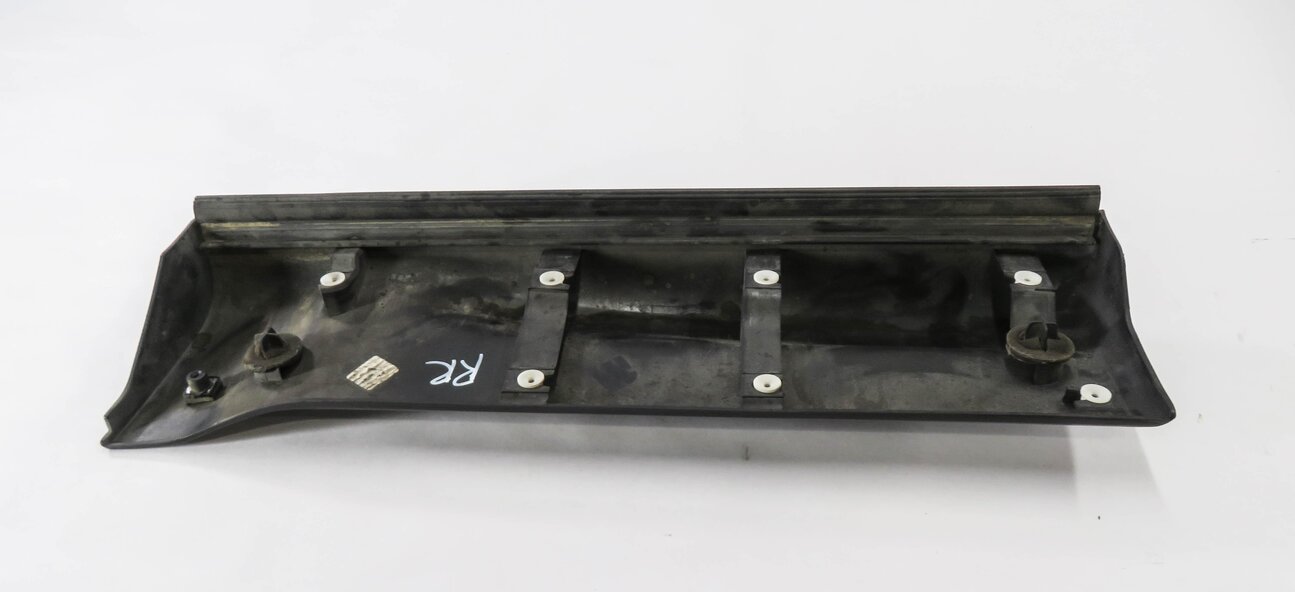 Thumbnail 6: 2007 RANGE ROVER SPORT (L320) RIGHT REAR DOOR MOULDING RUNNER TRIM PANEL