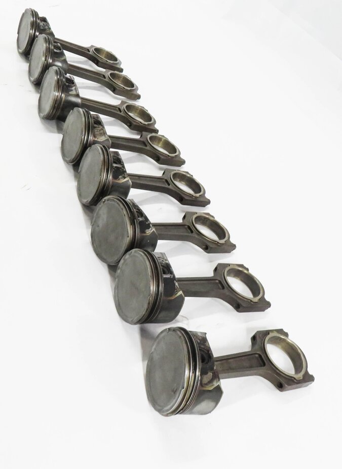 Thumbnail 4: 2005-2009 LR3 - RANGE ROVER SPORT (L320 L322) 4.4L V8 ENGINE PISTON w/ ROD SET