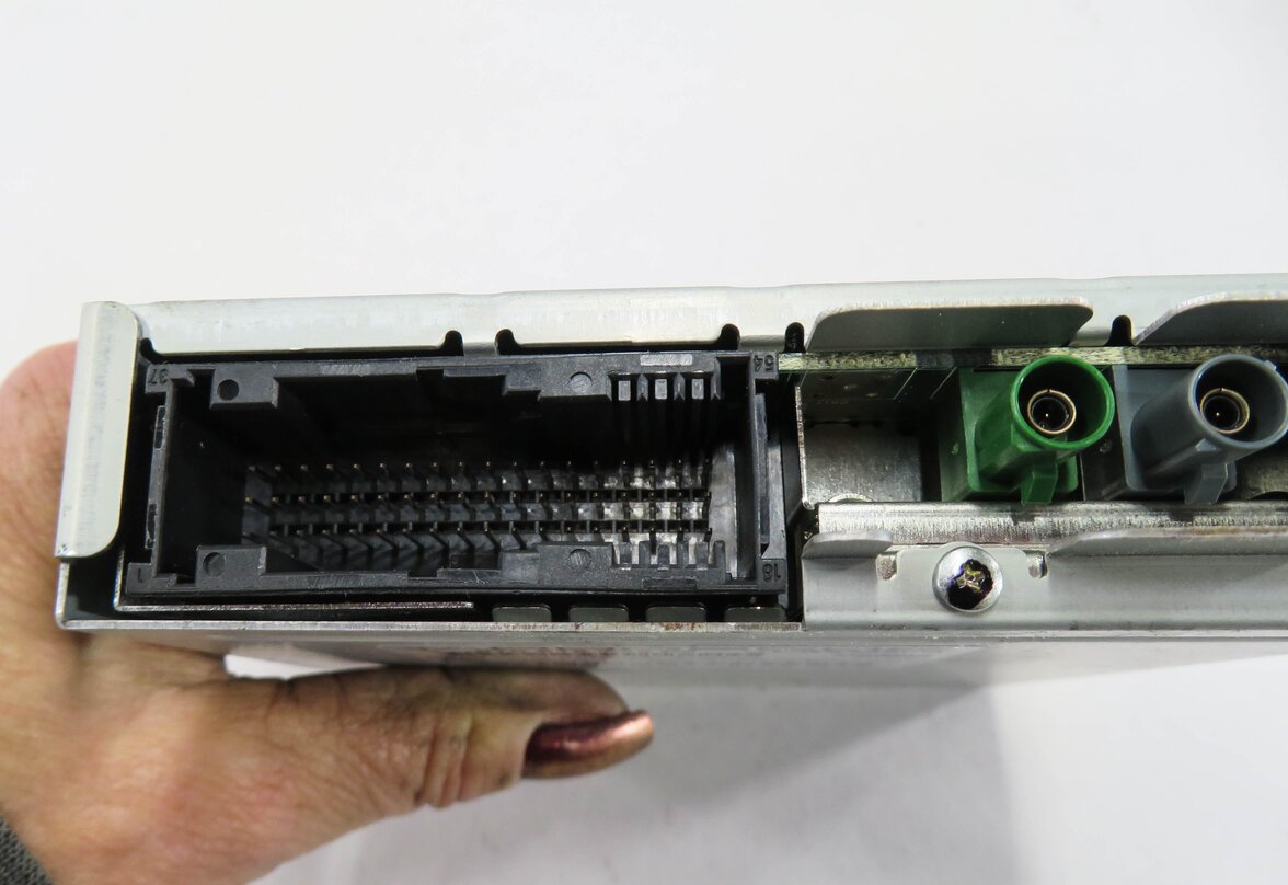 Thumbnail 6: 2010 PORSCHE PANAMERA (970 G1) REARVIEW CAMERA CONTROL MODULE