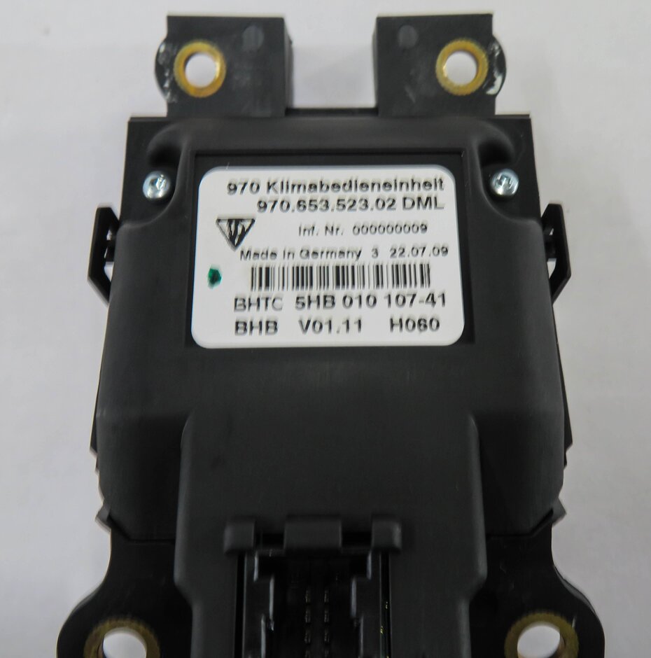Thumbnail 8: 2010 PORSCHE PANAMERA (970 G1) REAR HEATER A/C TEMPERATURE CONTROL MOUNT BRACKET