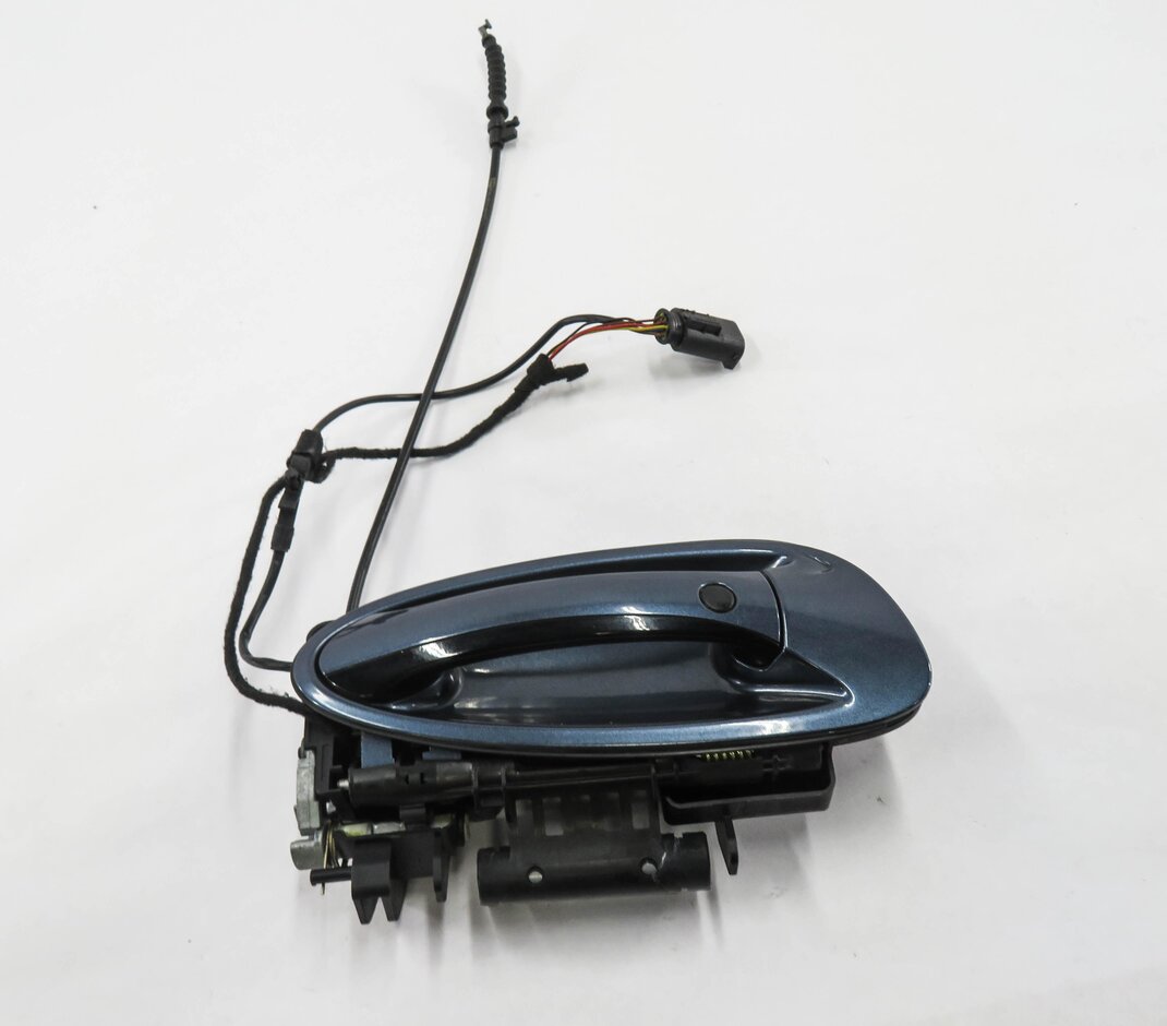 Thumbnail 2: 10-16 PORSCHE PANAMERA (970 G1) RIGHT FRONT PASSENGER KEYLESS DOOR HANDLE (BLUE)