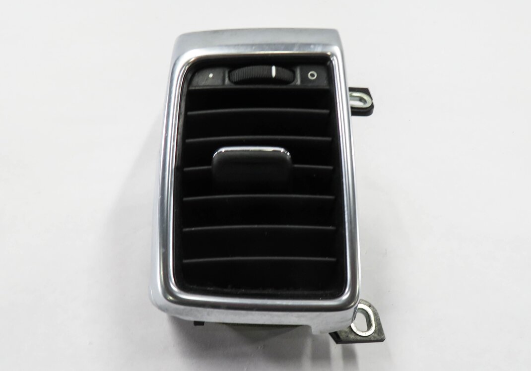 Thumbnail 2: 2010 PORSCHE PANAMERA (970) LEFT REAR HEATER A/C AIR VENT