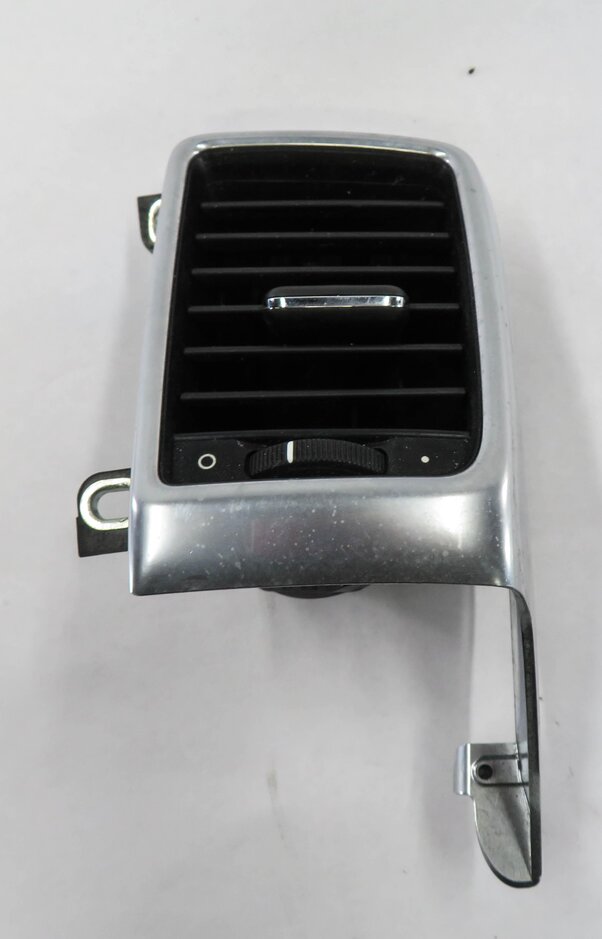 Thumbnail 3: 2010 PORSCHE PANAMERA (970) LEFT REAR HEATER A/C AIR VENT