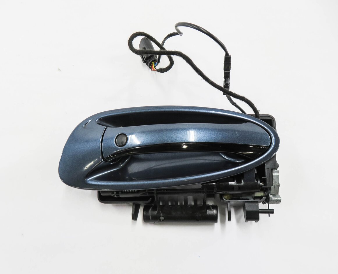 Thumbnail 2: 2010-2016 PORSCHE PANAMERA (970 G1) LEFT REAR KEYLESS DOOR HANDLE (BLUE R9)