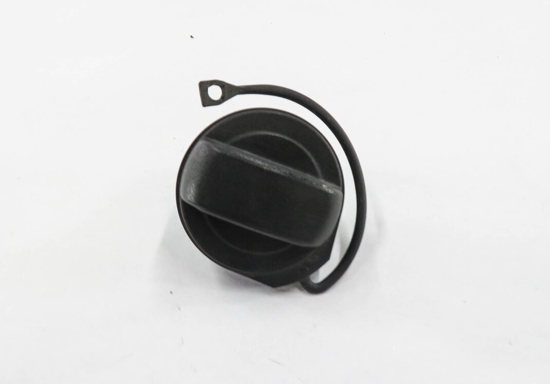 Thumbnail 2: 2010 PORSCHE PANAMERA (970 G1) GAS CAP FUEL TANK FILLER SCREW TOP LID