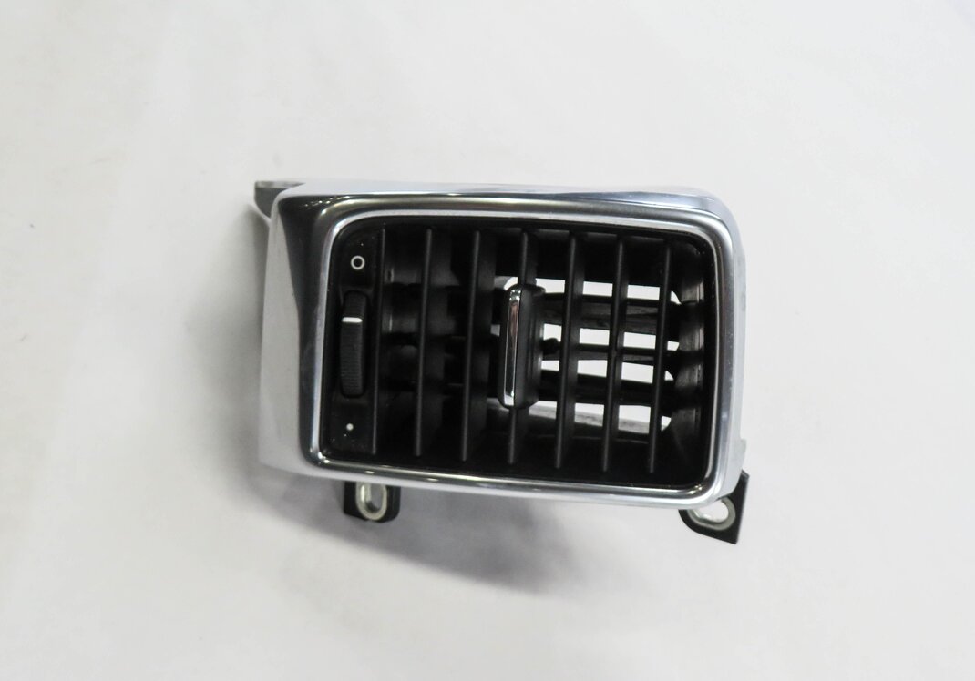 Thumbnail 3: 2010 PORSCHE PANAMERA (970) RIGHT REAR HEATER A/C AIR VENT
