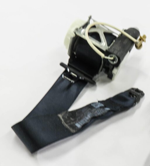 2010 PORSCHE PANAMERA (970 G1) REAR SEAT - LEFT SEATBELT RETRACTOR (BLACK)