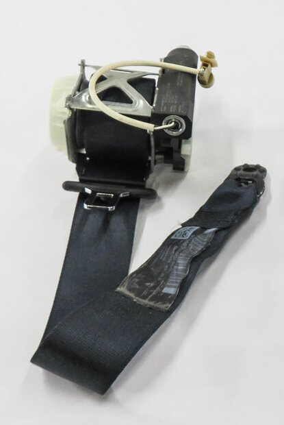 Thumbnail 2: 2010 PORSCHE PANAMERA (970 G1) REAR SEAT - LEFT SEATBELT RETRACTOR (BLACK)