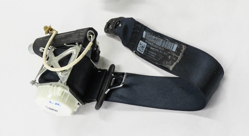 Thumbnail 3: 2010 PORSCHE PANAMERA (970 G1) REAR SEAT - LEFT SEATBELT RETRACTOR (BLACK)