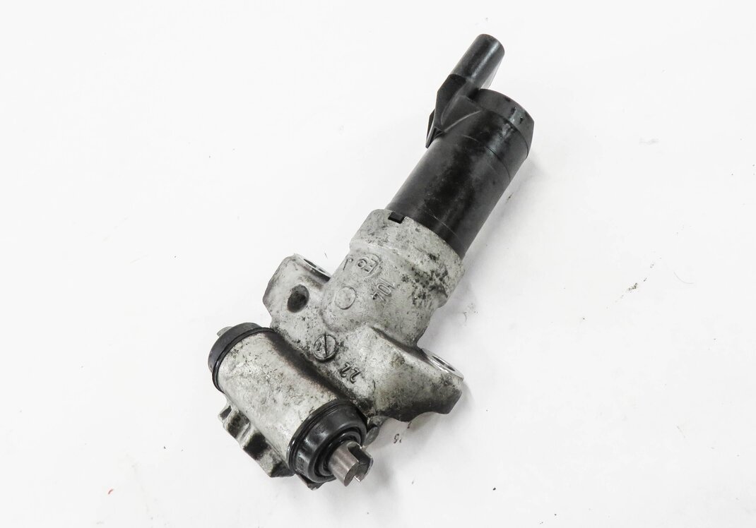 2010 PORSCHE PANAMERA (970 G1) RIGHT PASSENGER REAR PARKING BRAKE ACTUATOR MOTOR