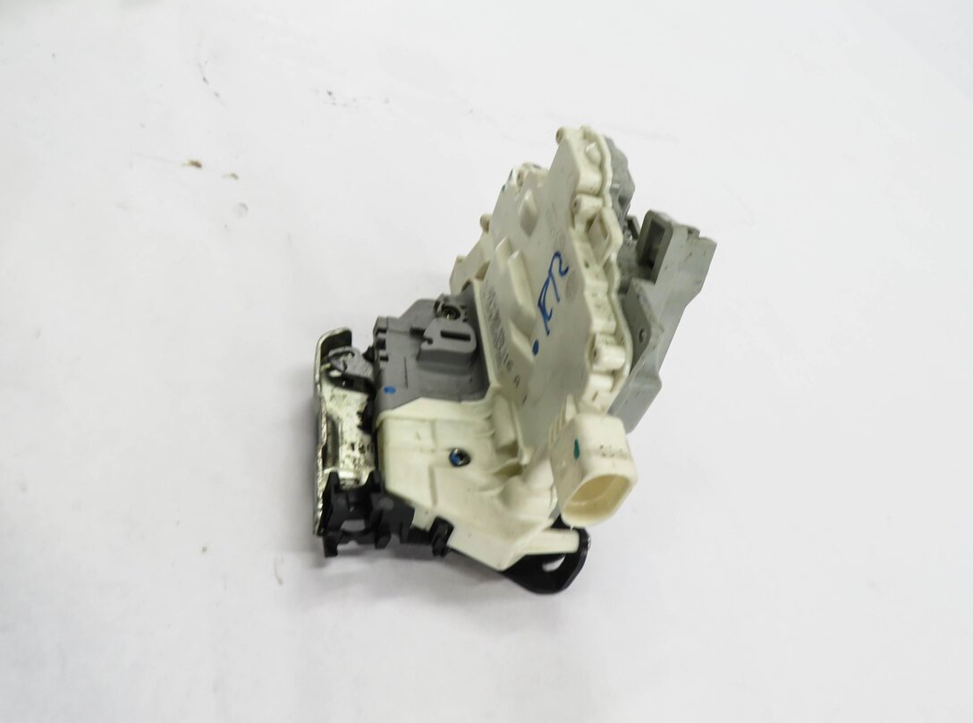 Thumbnail 3: 11-18 PORSCHE CAYENNE PANAMERA (958 970 G1) RIGHT REAR DOOR LOCK LATCH ACTUATOR