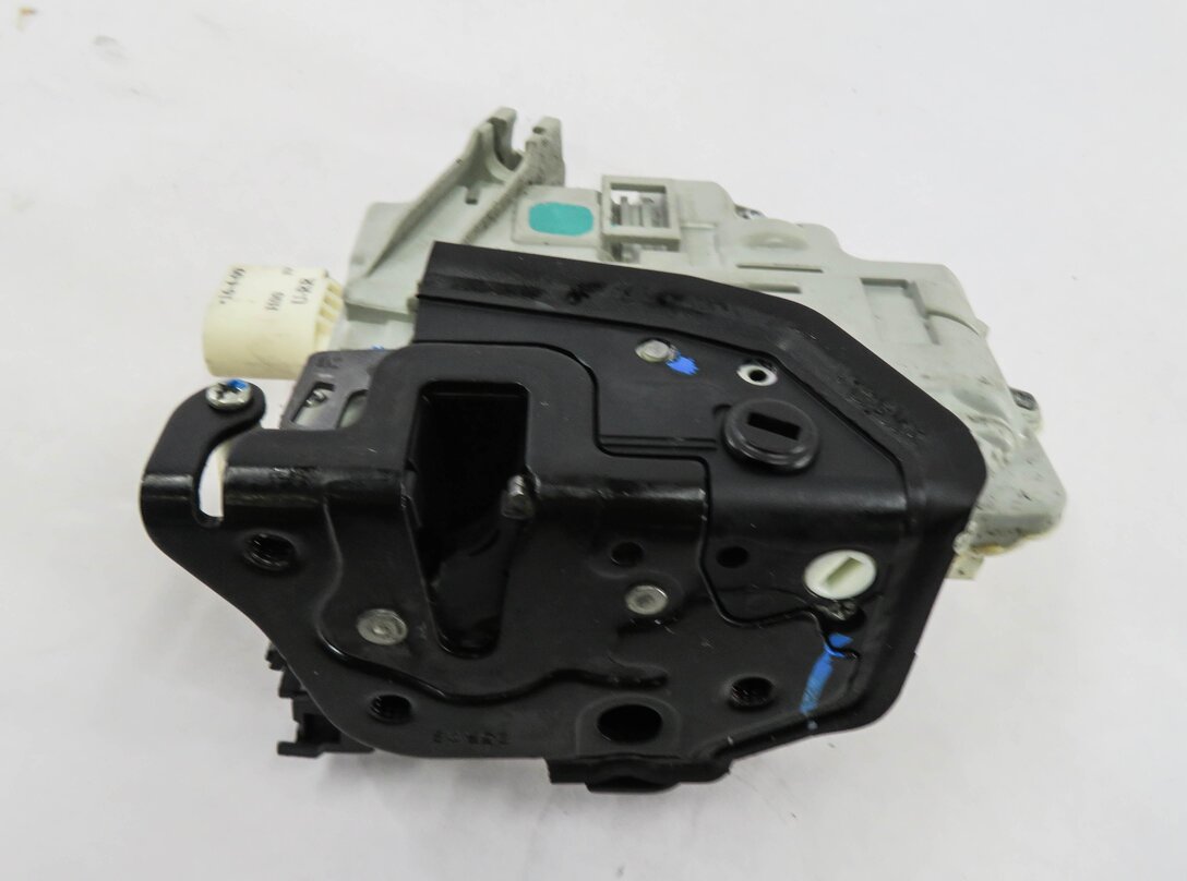 Thumbnail 6: 11-18 PORSCHE CAYENNE PANAMERA (958 970 G1) RIGHT REAR DOOR LOCK LATCH ACTUATOR