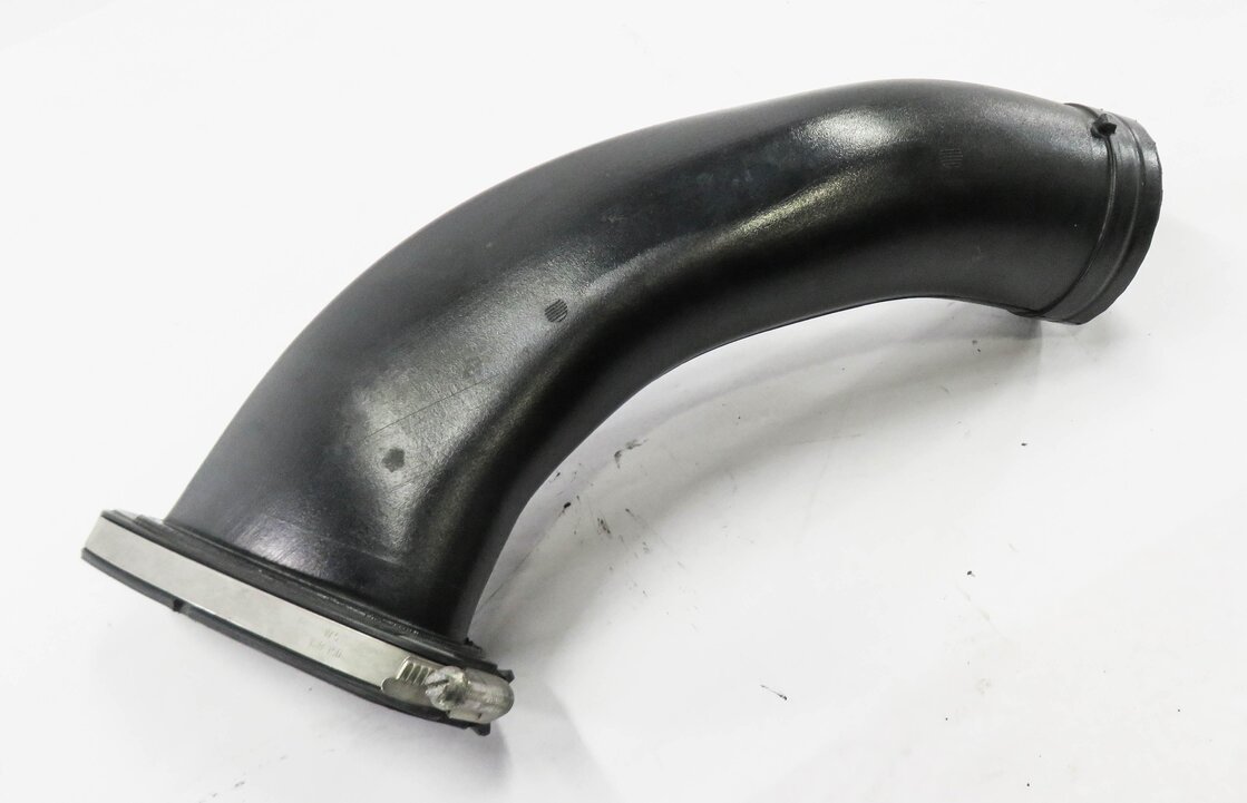 2010 PORSCHE PANAMERA (970 G1) 4.8L M48 TURBO ENGINE - LEFT AIR INTAKE DUCT