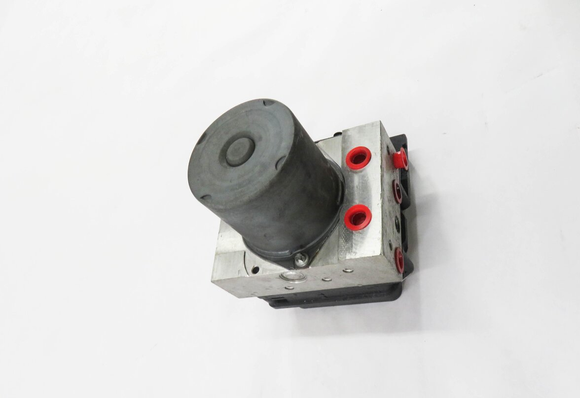 Thumbnail 3: 2010-2013 PORSCHE PANAMERA (970 G1) ABS ANTI LOCK BRAKE PUMP w/ MODULE