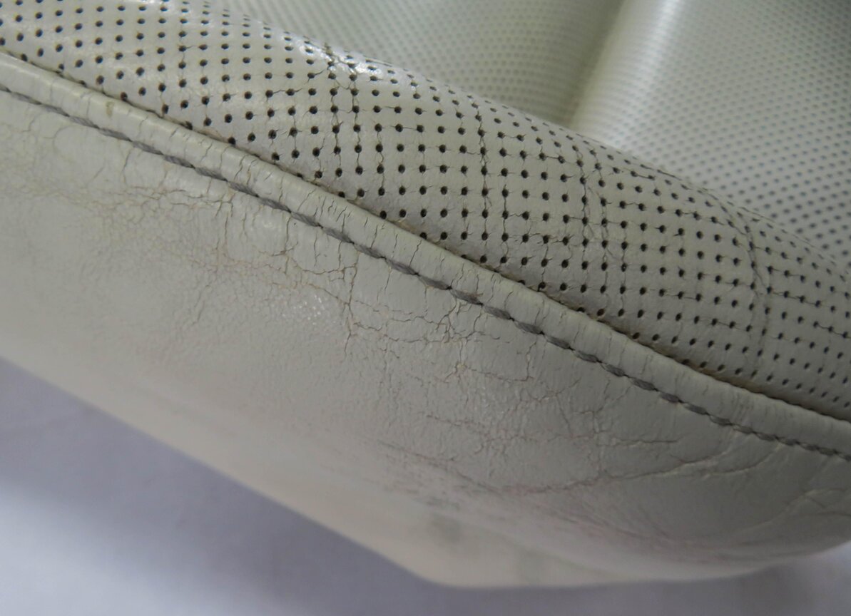 Thumbnail 7: 2010 PORSCHE PANAMERA (970) PASSENGER LOWER BOTTOM HEATED SEAT CUSHION (CREAM)