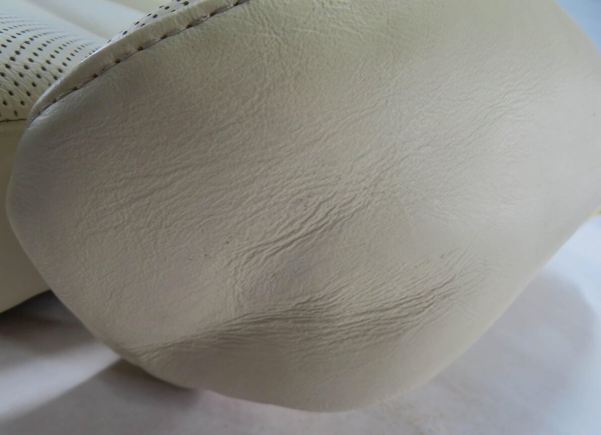 Thumbnail 8: 2010 PORSCHE PANAMERA (970) PASSENGER LOWER BOTTOM HEATED SEAT CUSHION (CREAM)