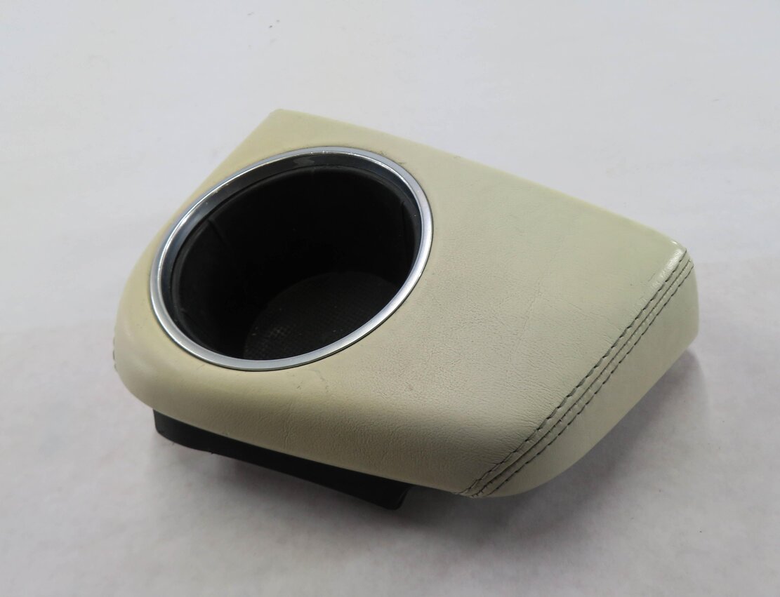 Thumbnail 2: 2010 PORSCHE PANAMERA (970) FRONT CENTER CONSOLE CUP HOLDER (CREAM LEATHER)