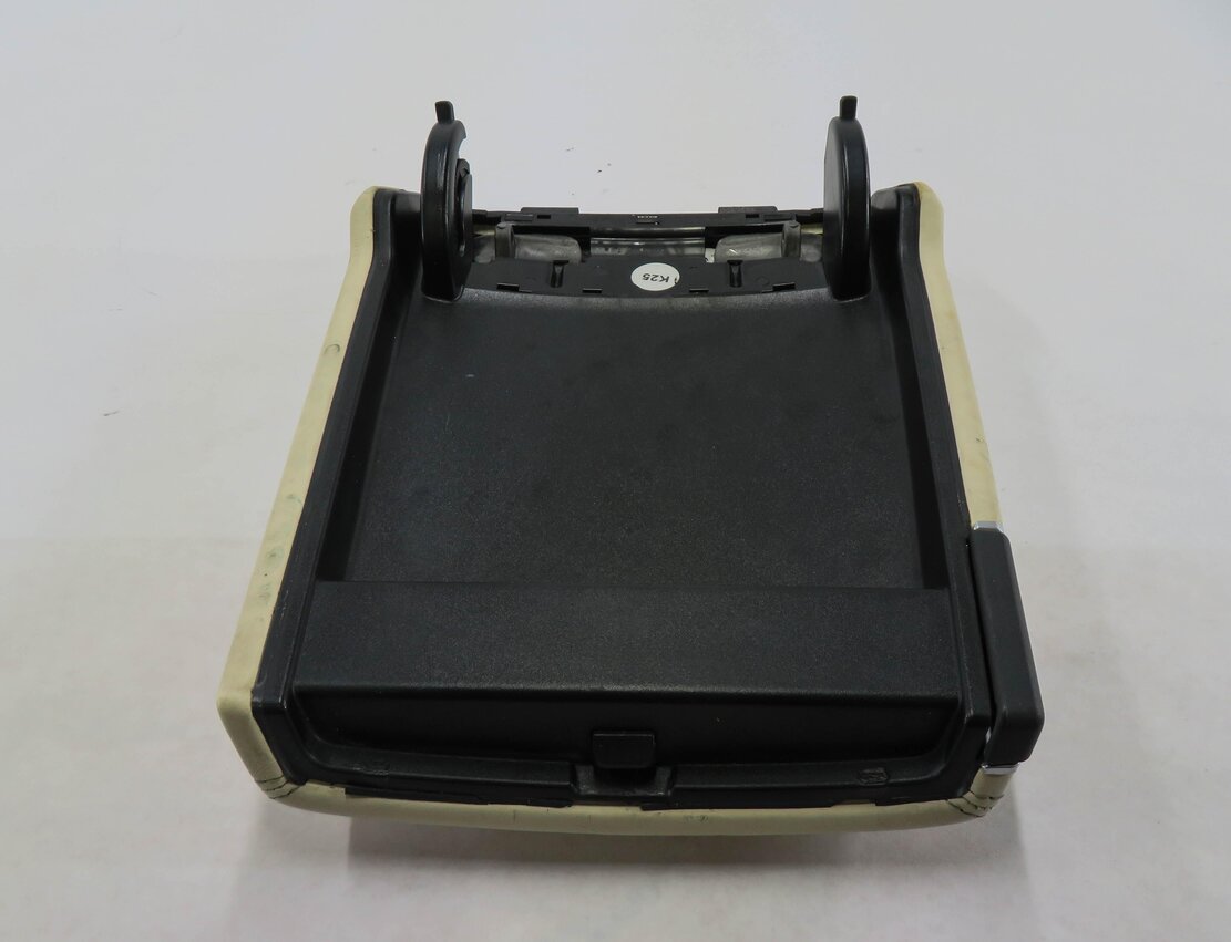 Thumbnail 4: 2010-2016 PORSCHE PANAMERA (970 G1) FRONT CENTER CONSOLE ARMREST LID (CREAM)