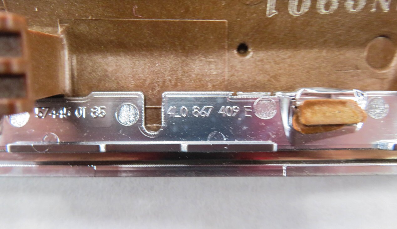Thumbnail 6: 2011 AUDI Q7 (4L) DASH DOOR CONSOLE TRIM PANEL SET-6 (WALNUT WOOD GRAIN)