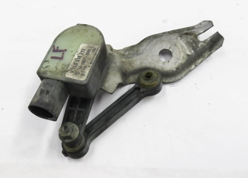 2011 AUDI Q7 (4L) LEFT FRONT DRIVER SUSPENSION HEIGHT LEVEL SENSOR
