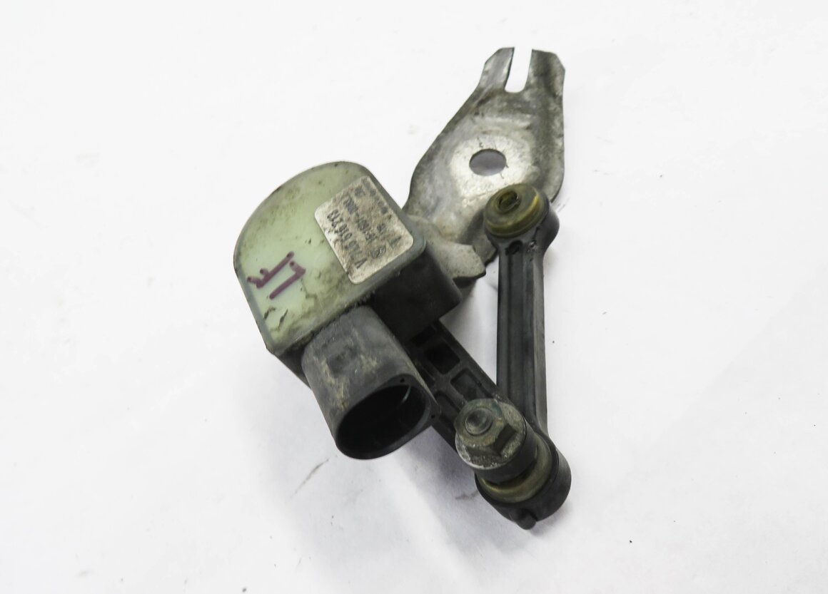 Thumbnail 3: 2011 AUDI Q7 (4L) LEFT FRONT DRIVER SUSPENSION HEIGHT LEVEL SENSOR