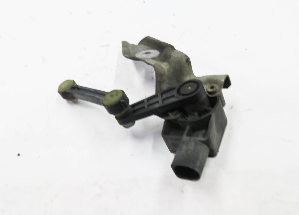 Thumbnail 5: 2011 AUDI Q7 (4L) LEFT FRONT DRIVER SUSPENSION HEIGHT LEVEL SENSOR