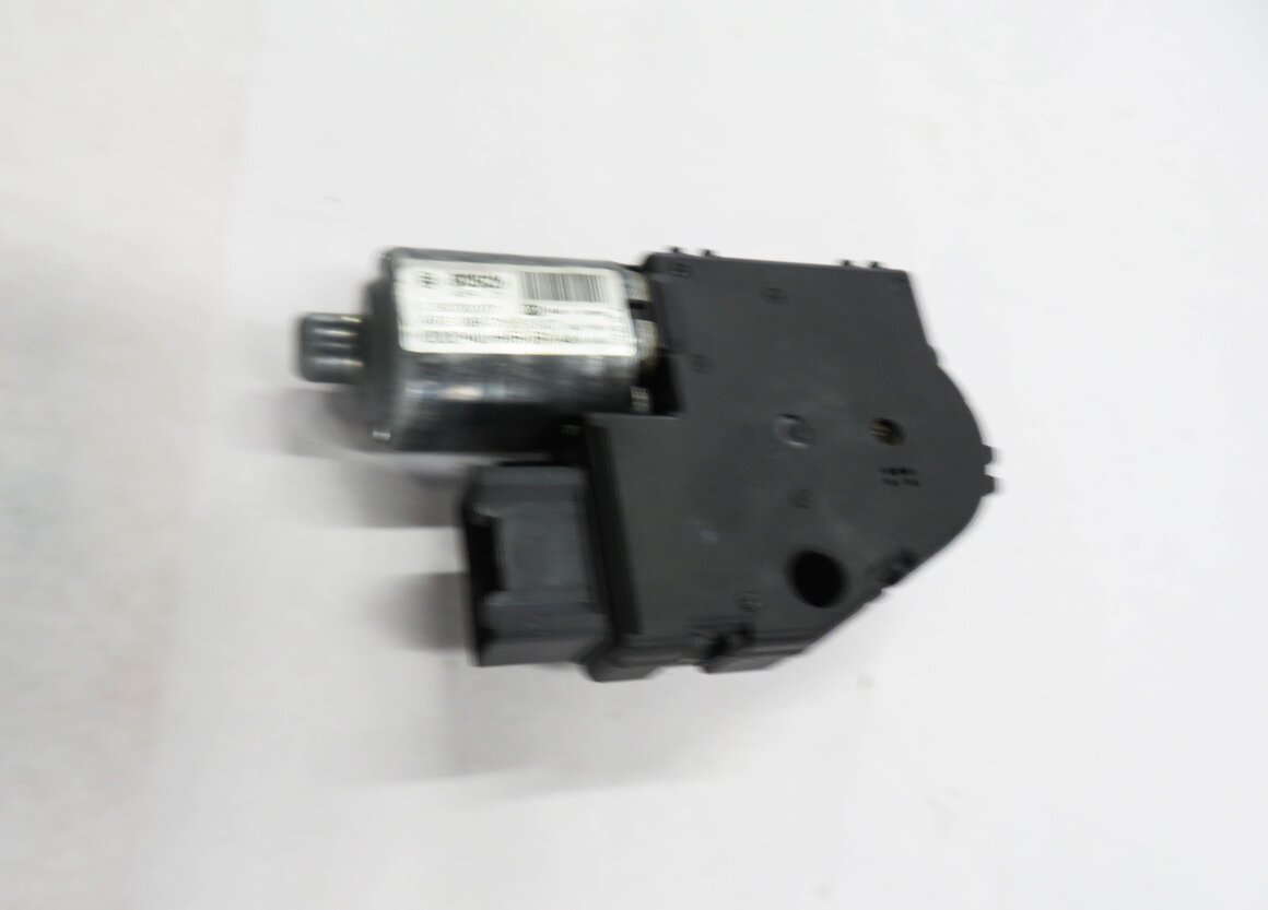 Thumbnail 4: 2007-2014 AUDI Q7 (4L) SUNROOF SUN ROOF MOTOR SUNSHADE SUN SHADE MOTOR