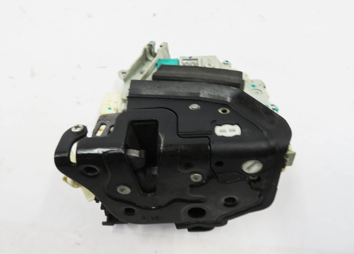 Thumbnail 6: 2010-2022 AUDI / PORSCHE A4 S4 A5 S5 A6 Q3 Q5 Q7 TT 911 - RIGHT FRONT DOOR LATCH