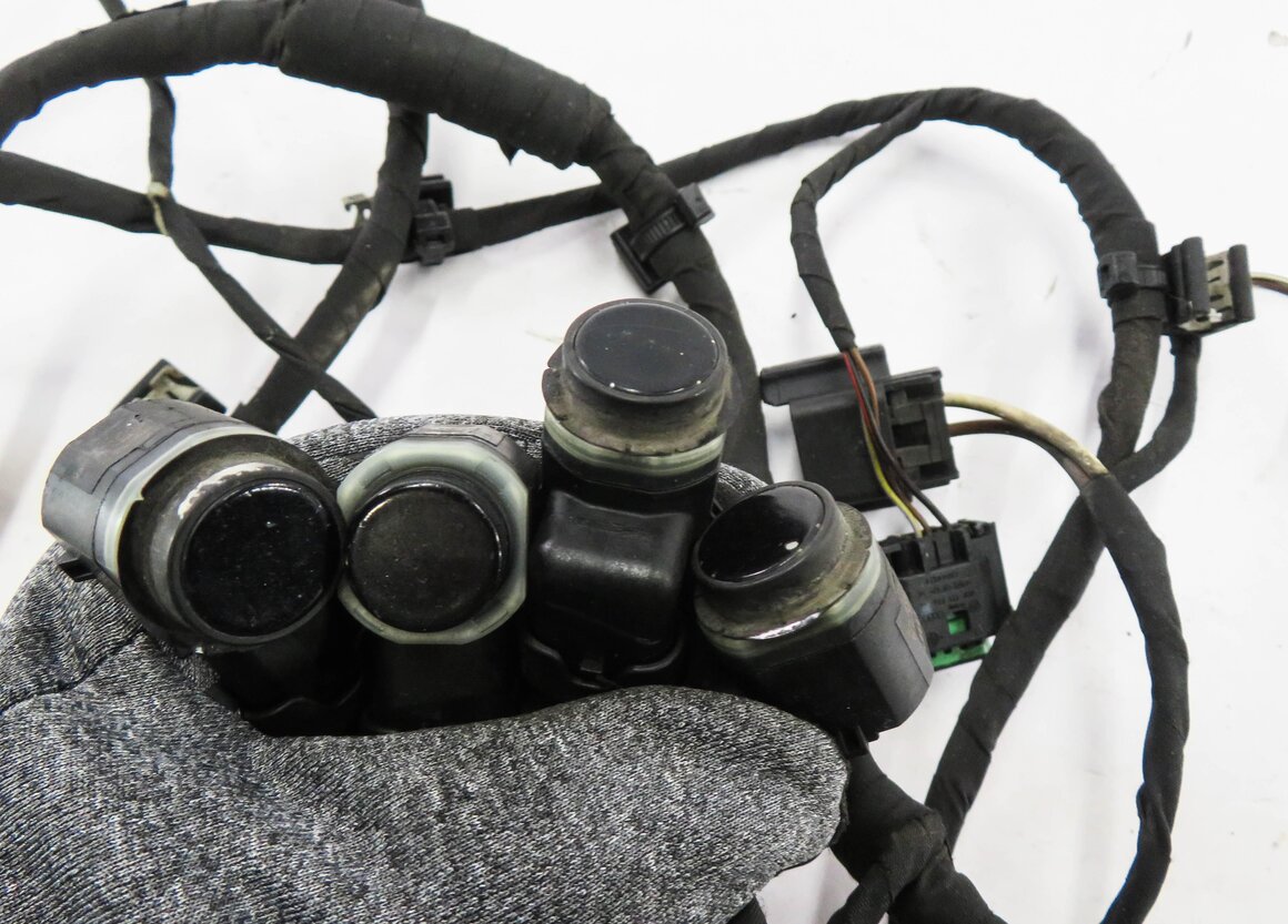 Thumbnail 5: 2011 AUDI Q7 (4L) FRONT PDC PARK DISTANCE SENSOR SET w/ HARNESS (ORCA BLACK)