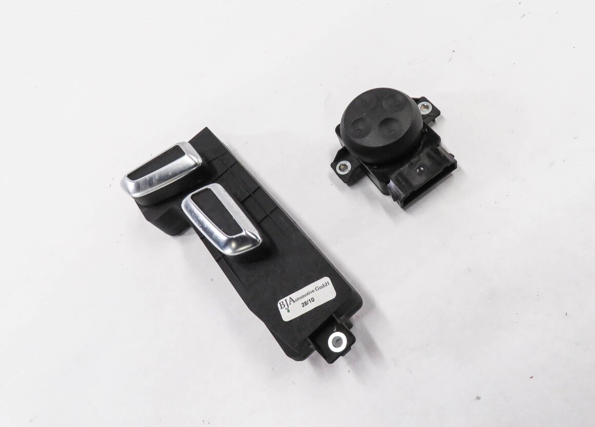 Thumbnail 1: 2011 AUDI Q7 (4L) LEFT FRONT DRIVER SEAT ADJUSTMENT SWITCH