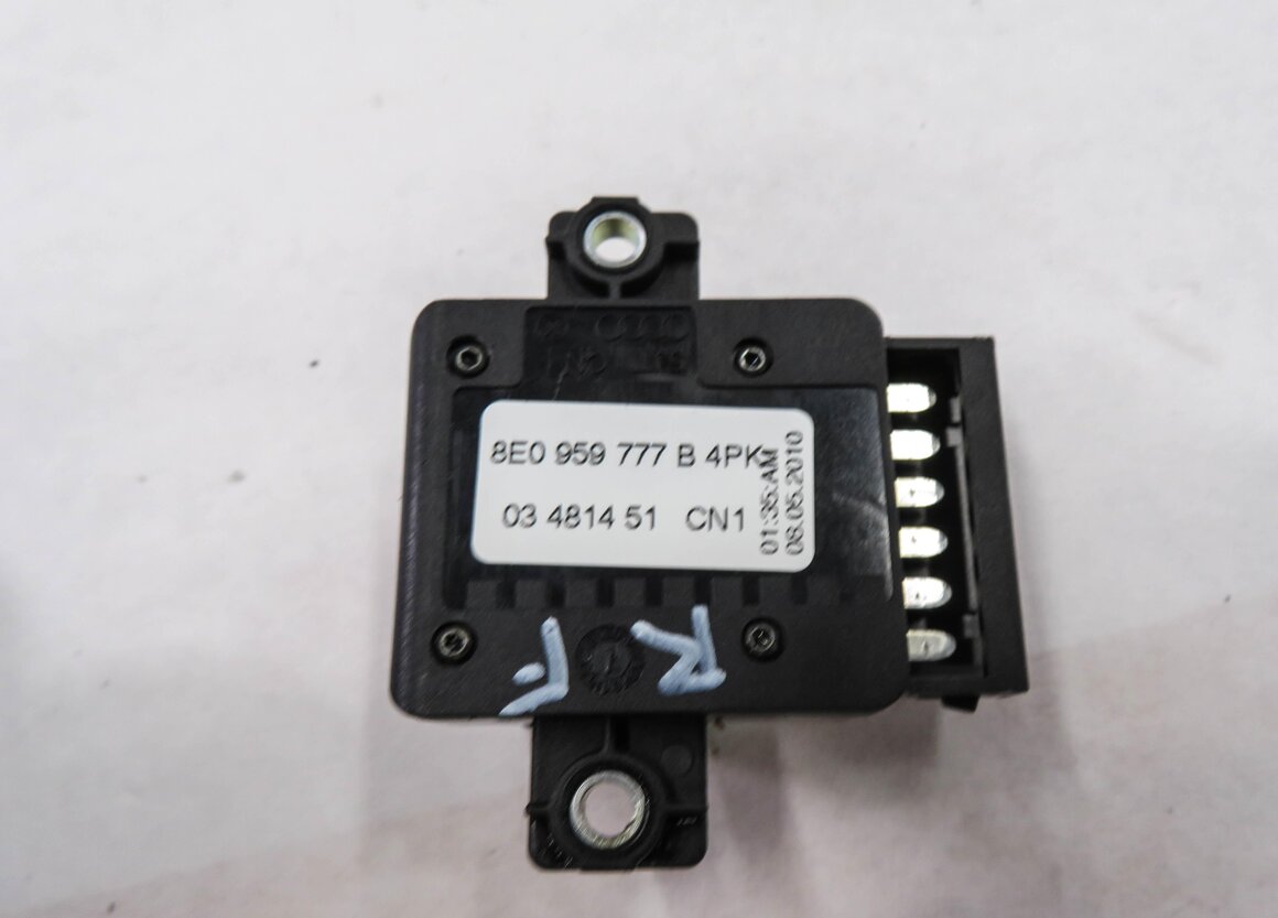 Thumbnail 6: 2011 AUDI Q7 (4L) RIGHT FRONT PASSENGER SEAT ADJUSTMENT SWITCH CONTROL