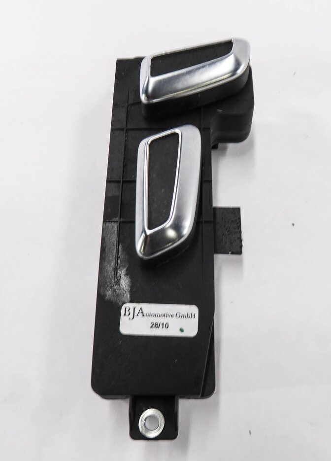 Thumbnail 7: 2011 AUDI Q7 (4L) RIGHT FRONT PASSENGER SEAT ADJUSTMENT SWITCH CONTROL