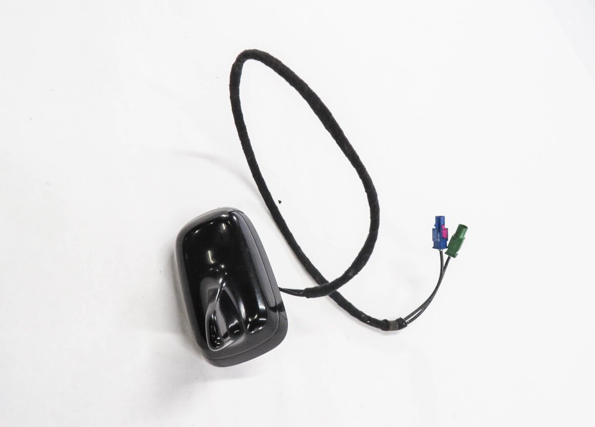 Thumbnail 4: 2010-2011 AUDI Q7 (4L) RADIO STEREO GPS NAVIGATION ANTENNA (ORCA BLACK METALLIC)