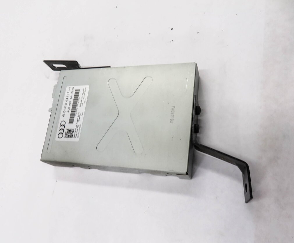 Thumbnail 3: 2010-2017 AUDI Q7 (4L) REARVIEW BACKUP REVERSE CAMERA CONTROL MODULE